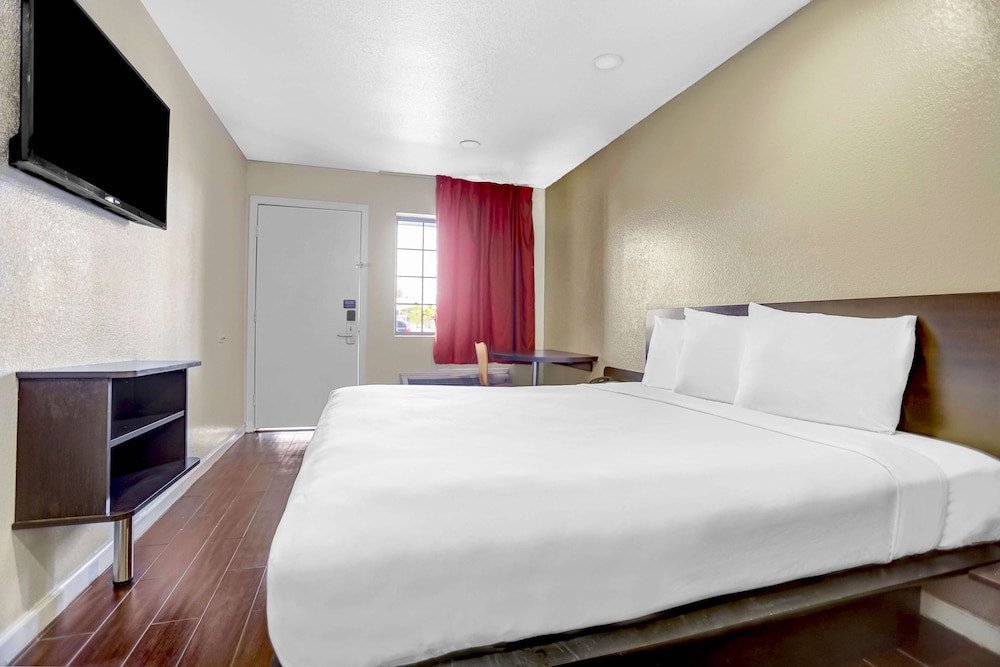 Motel6 Ukiah, CA - North 8/53