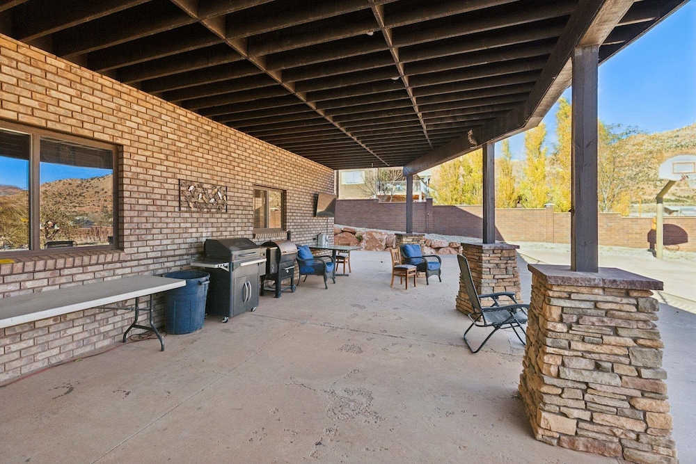 Zion Cliff Lodge 22/50