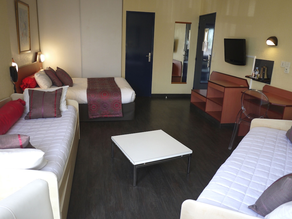 Kyriad Direct Rennes Ouest 41/70
