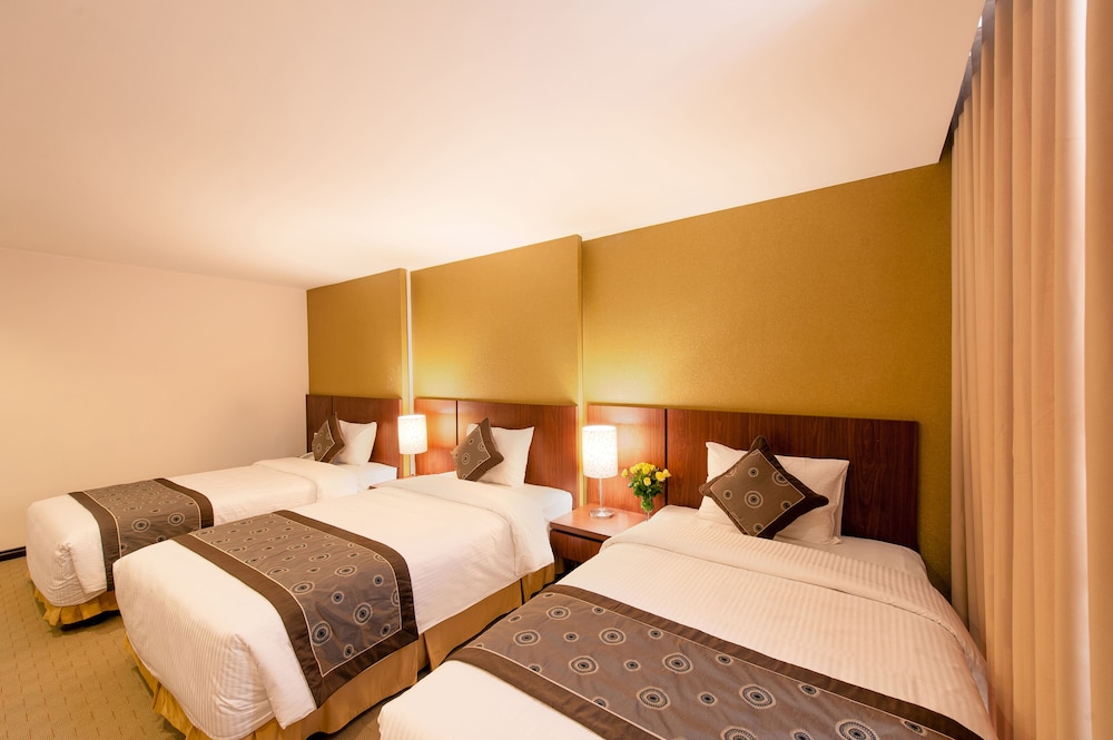Deluxe, Triple, 3 Beds
