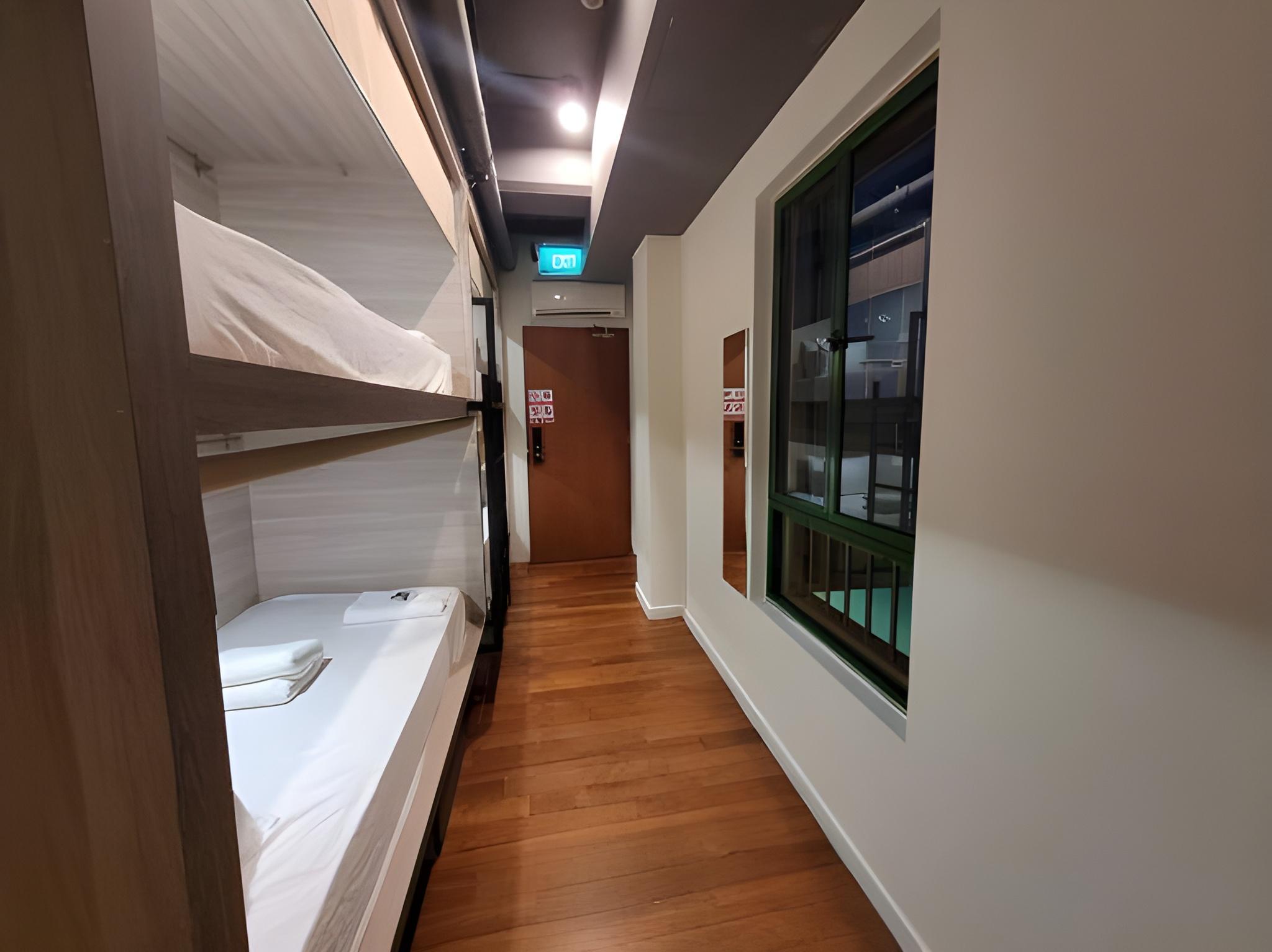 Private, Capsule, 4 Beds, Shared Bathroom
