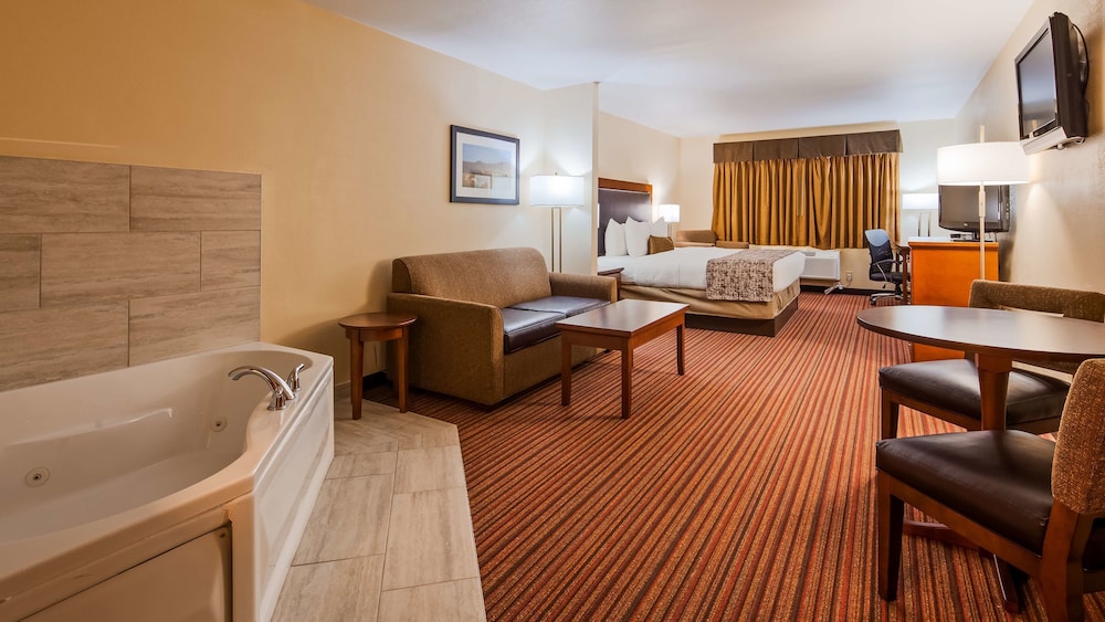Best Western Plus Sparta Trail Lodge 33/49
