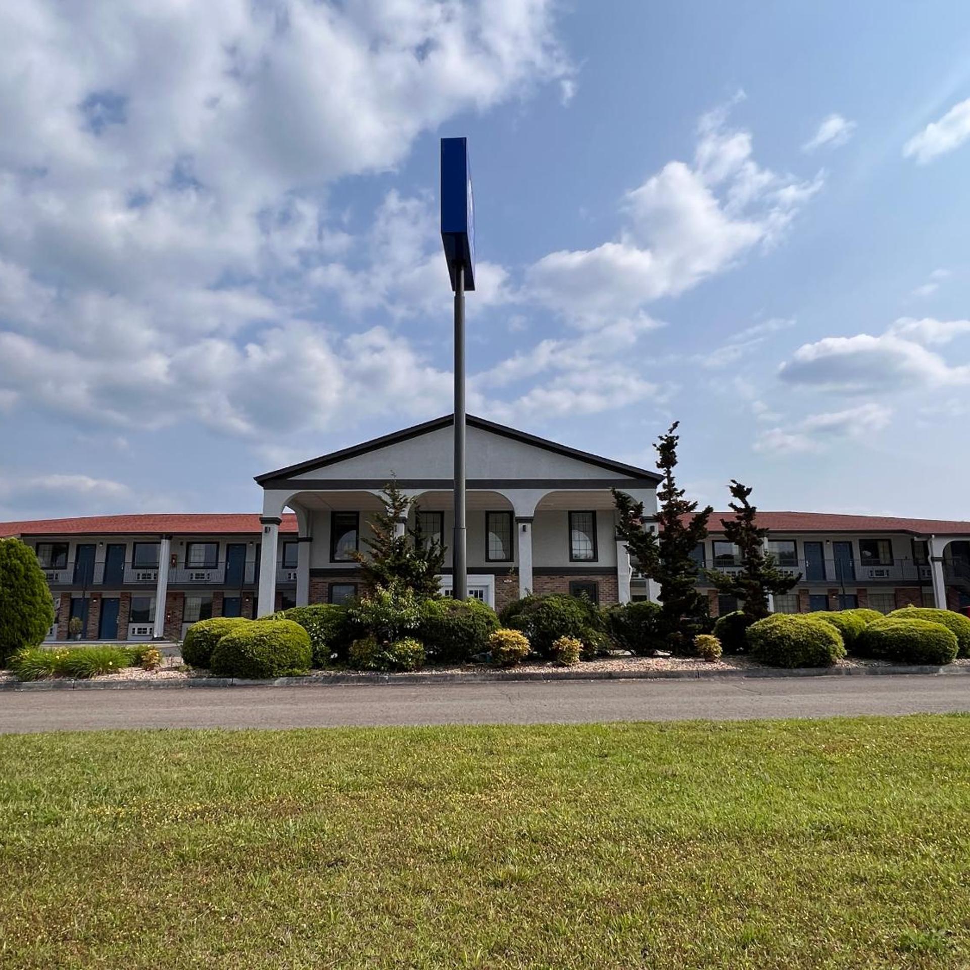 Americas Best Value Inn Blue Ridge 19/23