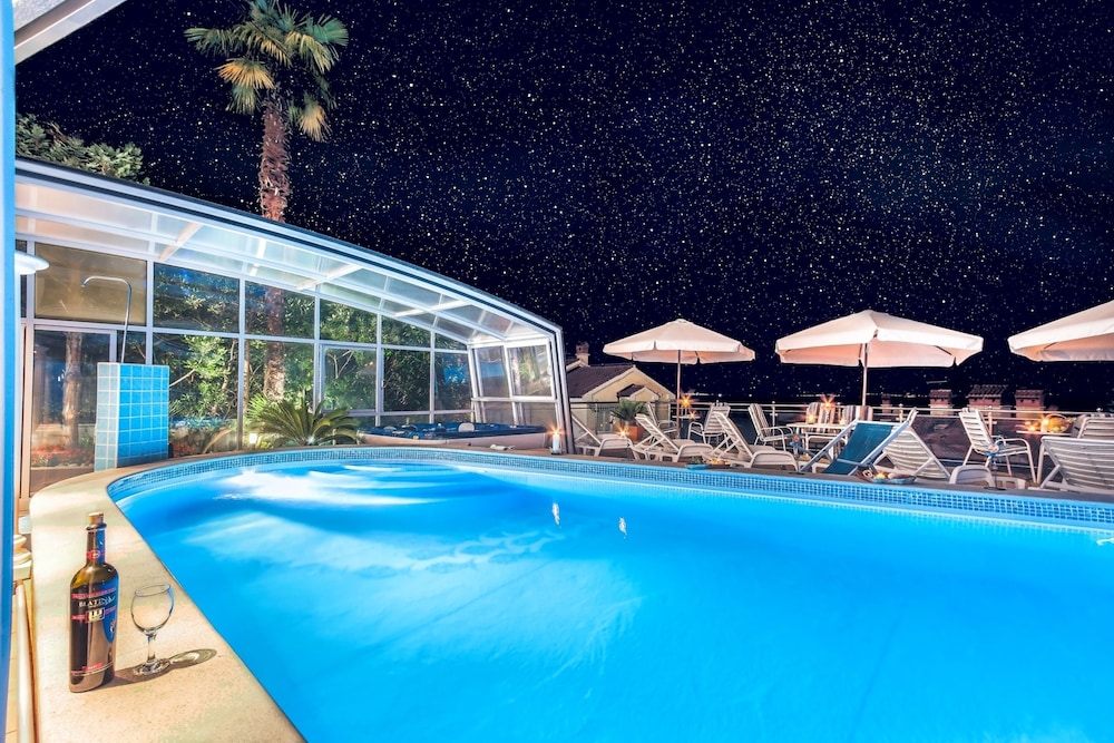 Villa Roses Apartments & Wellness 20/50