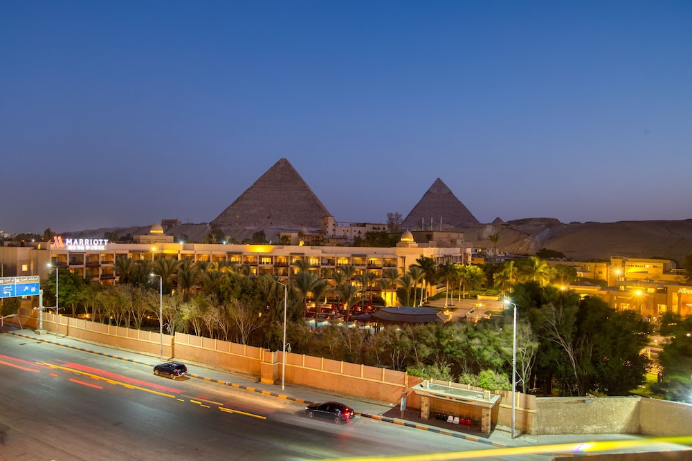 NOZOL PYRAMIDS HOTEL in GIZA