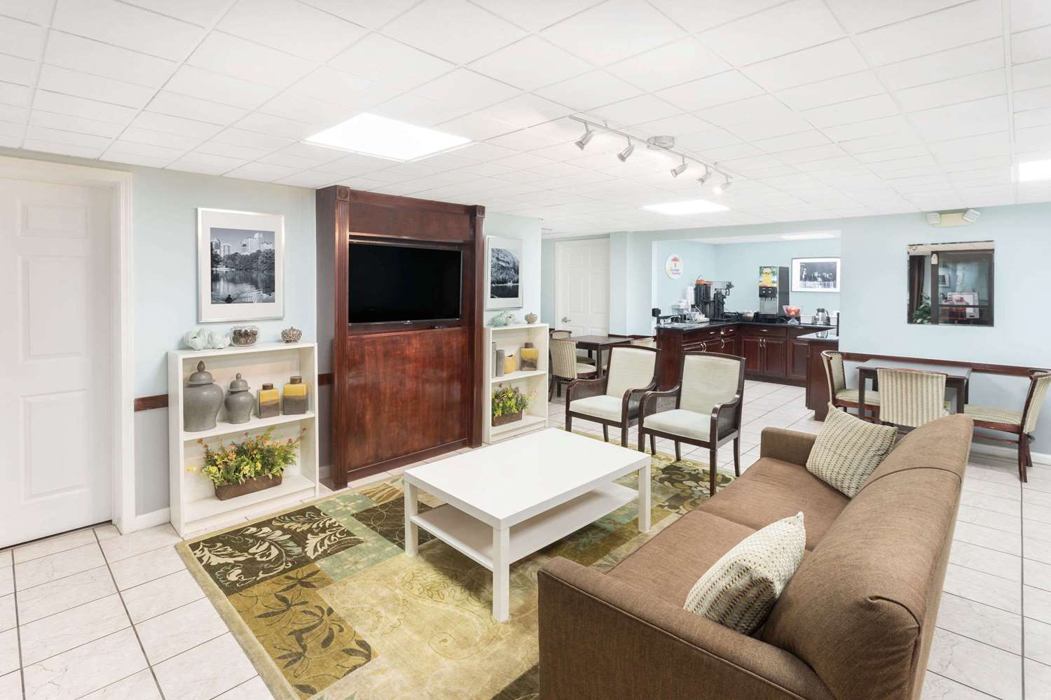 Super 8 by Wyndham Decatur/Lithonia/Atl Area 15/21