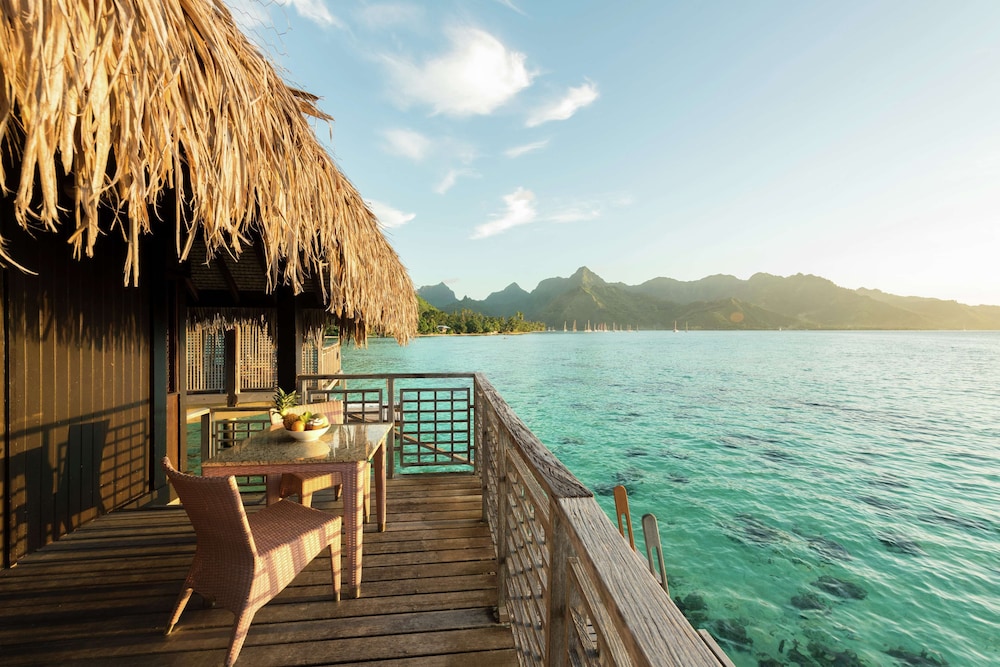 Hilton Moorea Lagoon Resort and Spa 10/81