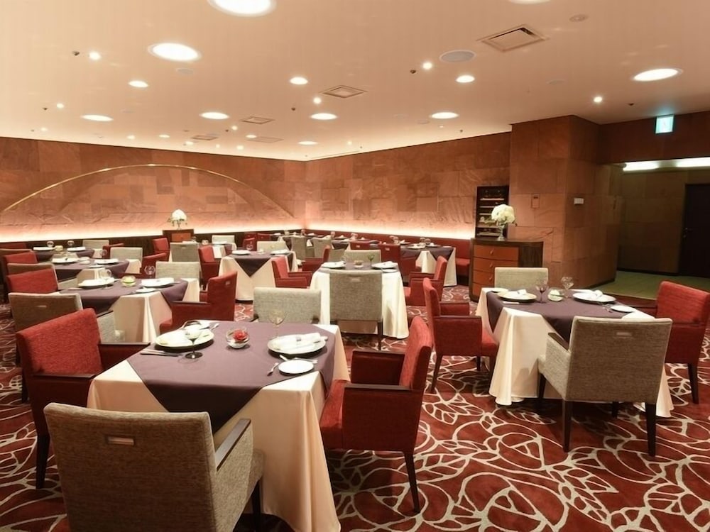 Fukuyama New Castle Hotel 40/50