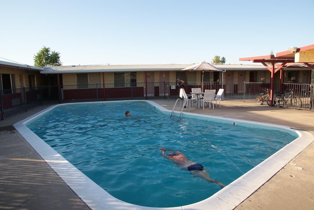 American Inn Express 18/21