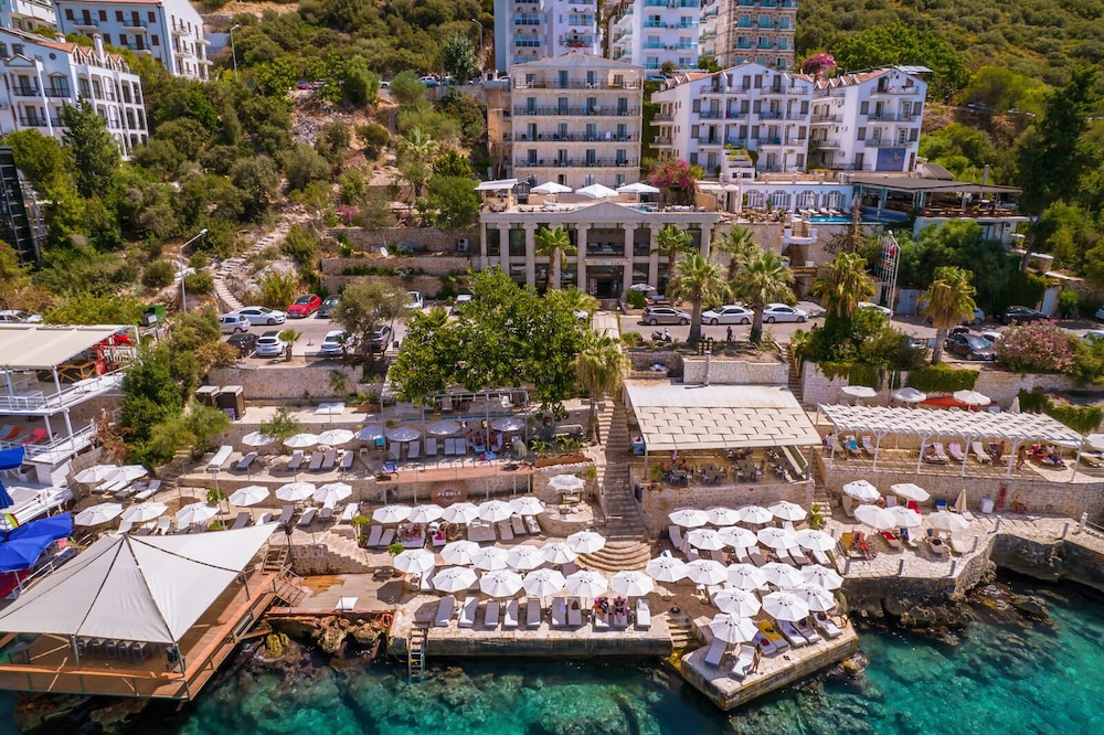Hera Hotel 31/70