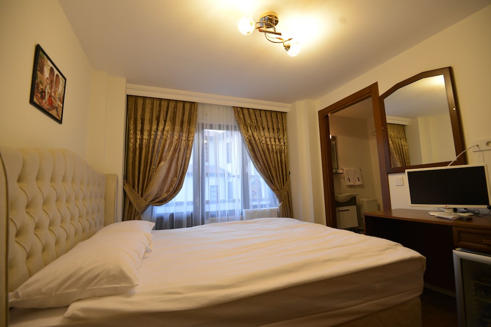 Hotel Ankatra 33/70