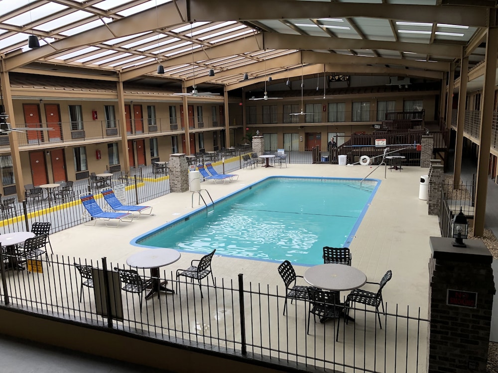 Baymont By Wyndham Knoxville I-75 1/45