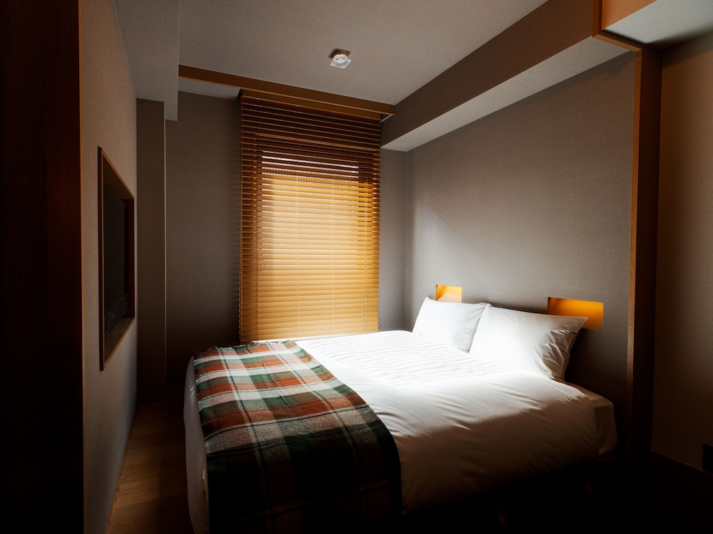 STANDARD, DOUBLE BED