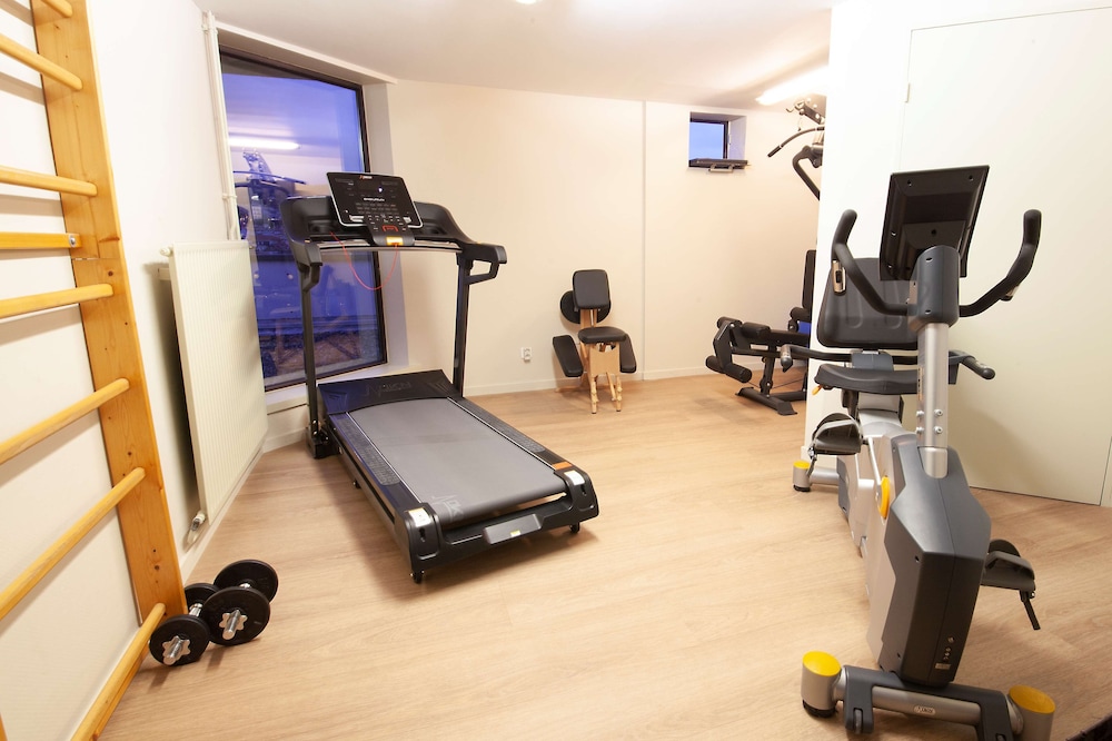 KYRIAD PRESTIGE CLERMONT FERRAND 32/76