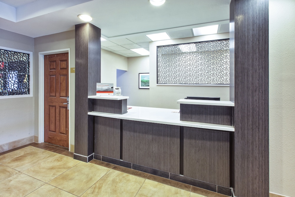 Candlewood Suites Indianapolis Airport 5/31