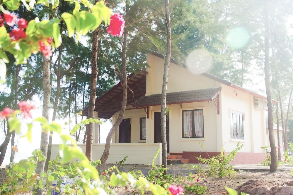 The Beach House Resort 7/56