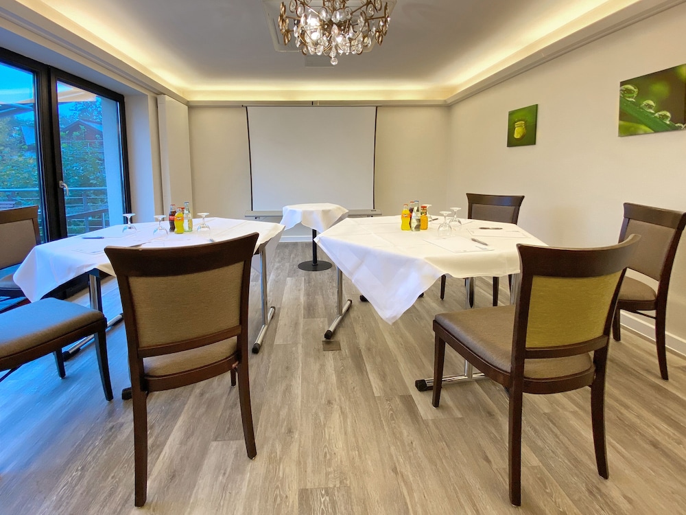 Dormero Hotel Dusseldorf 47/48
