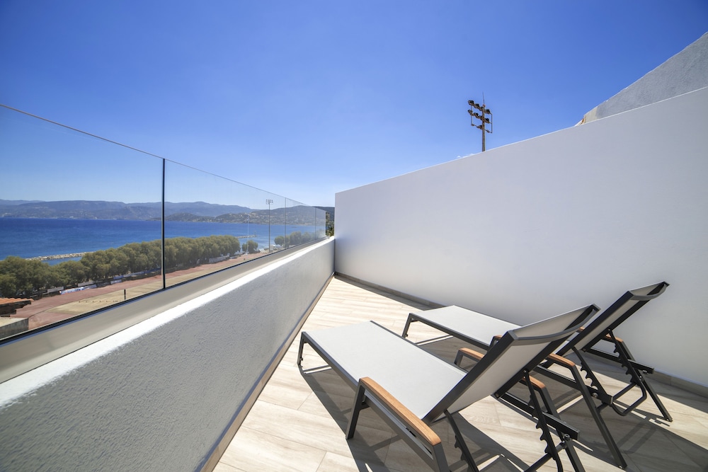 Naiades Marina Hotel Adults only 16+ 34/64
