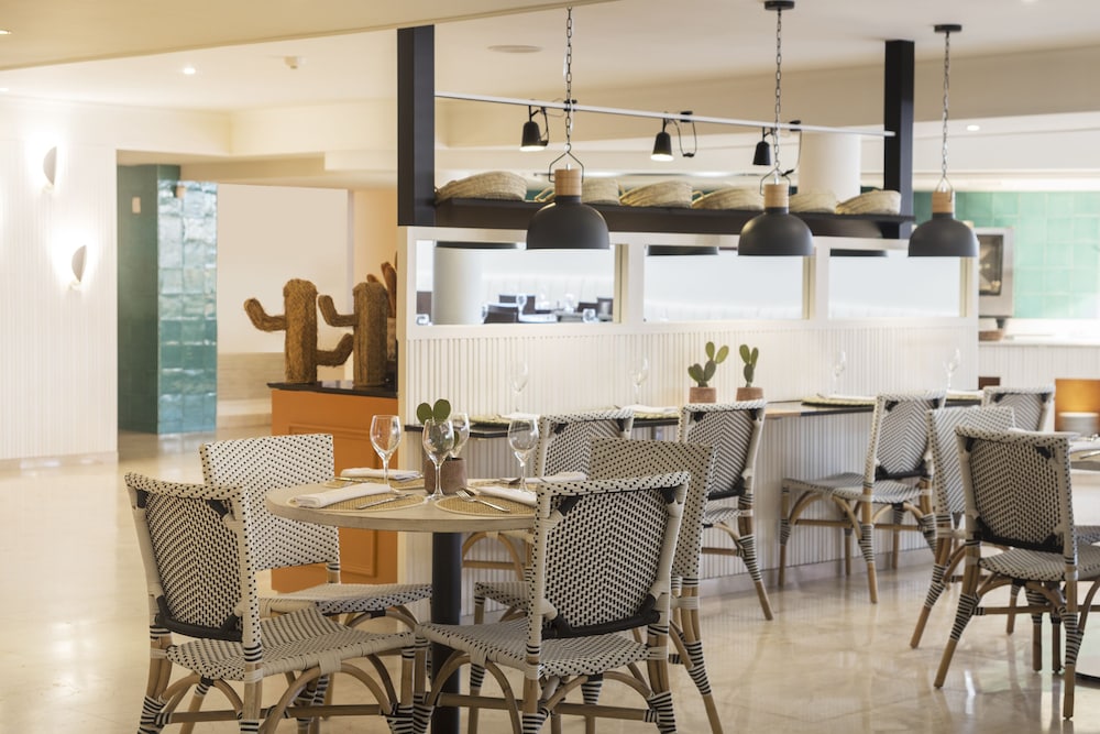Luna Club Yoga & Spa Hotel 57/66