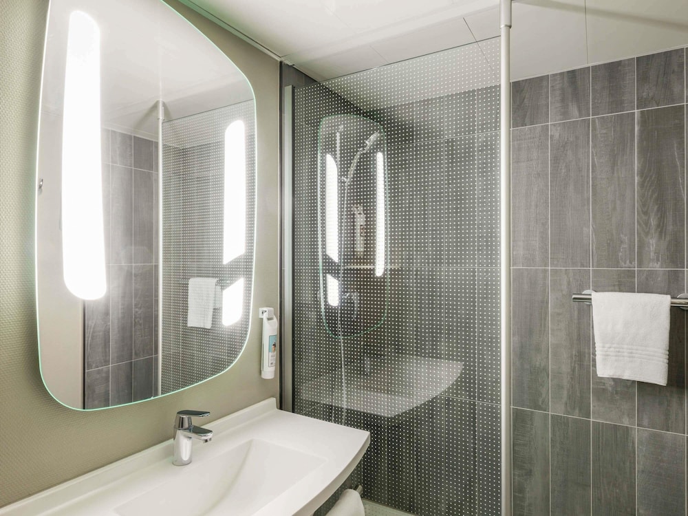 ibis Paris Gare de Lyon Ledru Rollin 12eme 69/74