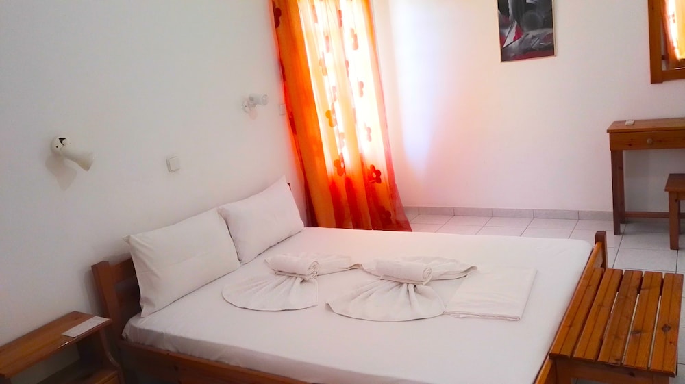 Dimitris Villa Hotel 11/67