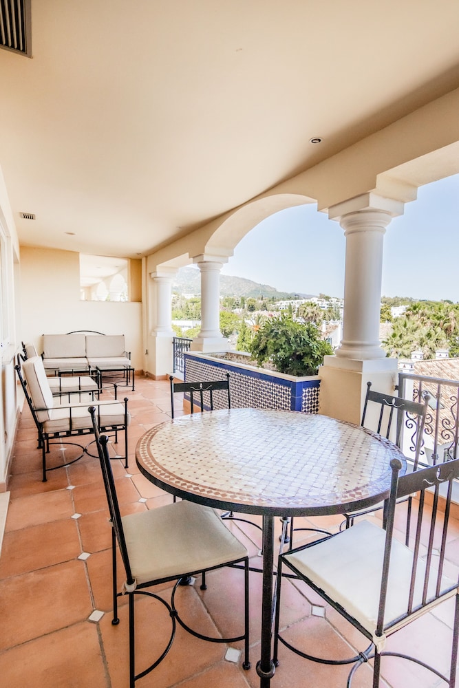 Guadalpin Suites 38/50