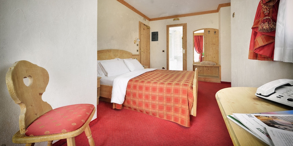 Cristallo Hotel 52/69