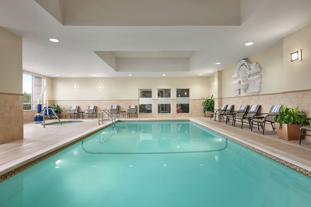 Hampton Inn And Suites Washington Dulles Interntnl Airport 40/42