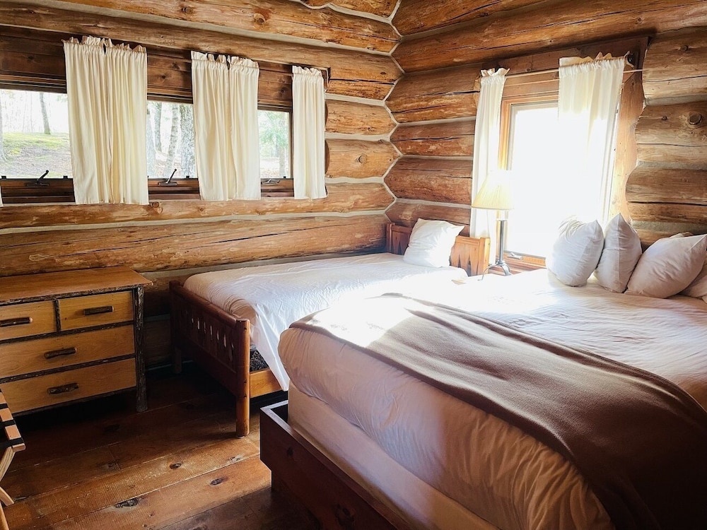 Drummond Island Resort 13/45