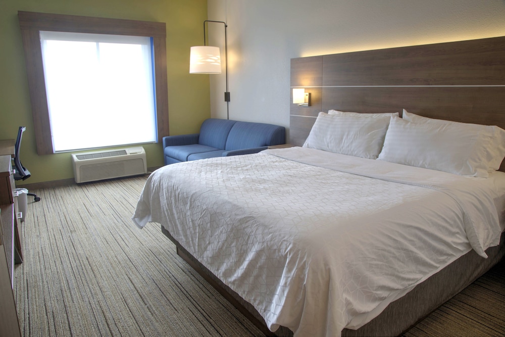 HOLIDAY INN EXPRESS ROCHELLE 20/71
