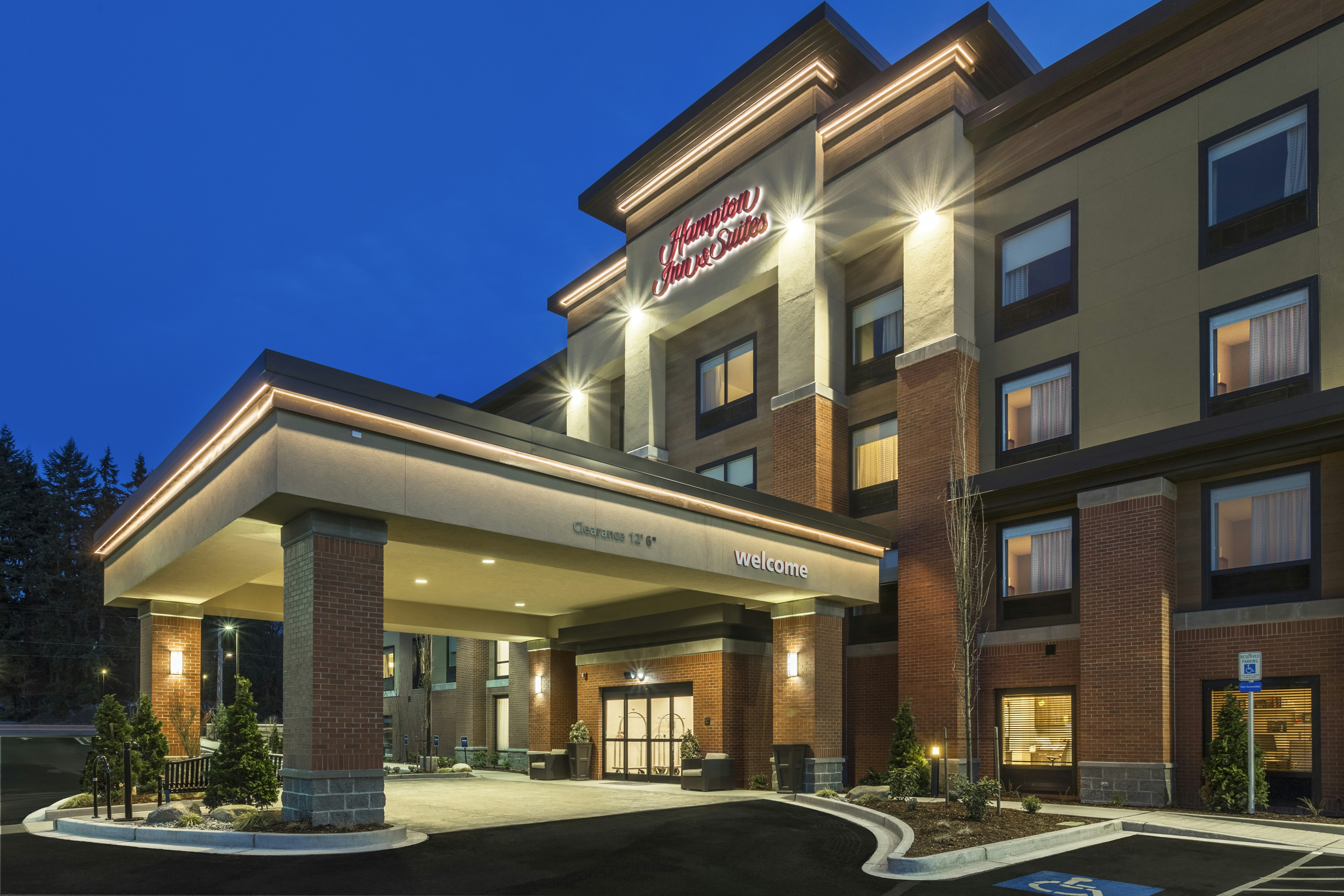 Hampton Inn & Suites-Seattle Woodinville WA 50/51