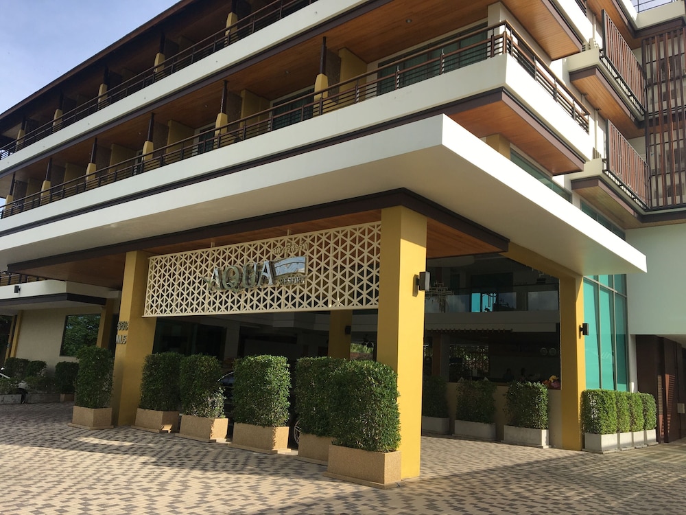 Aqua Resort Phuket 5/70