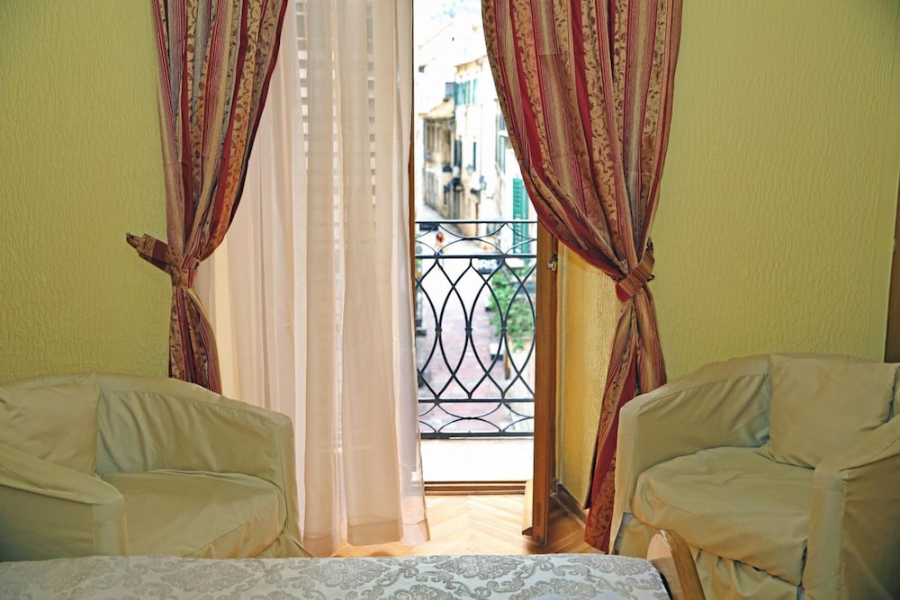 Hotel Marija 24/60