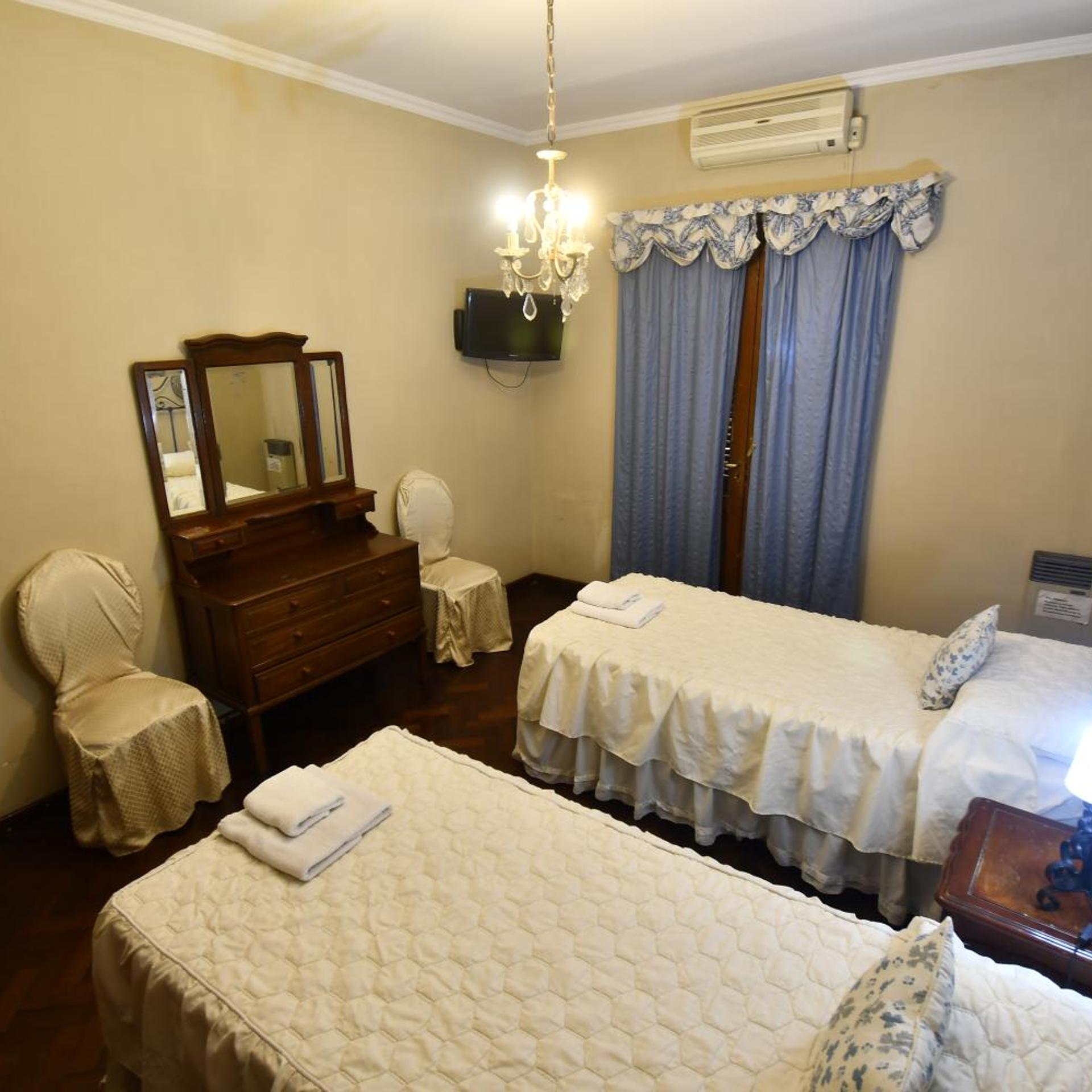 Hostal El Cerrito 10/34
