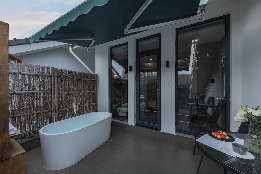 Yueshang Yunshe Boutique Hotel 70/71