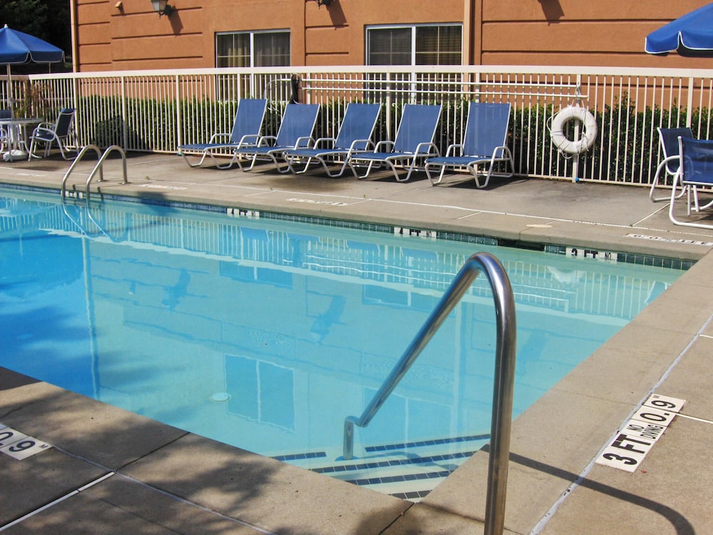 Extended Stay America Select Suites Atlanta Buckhead 16/39