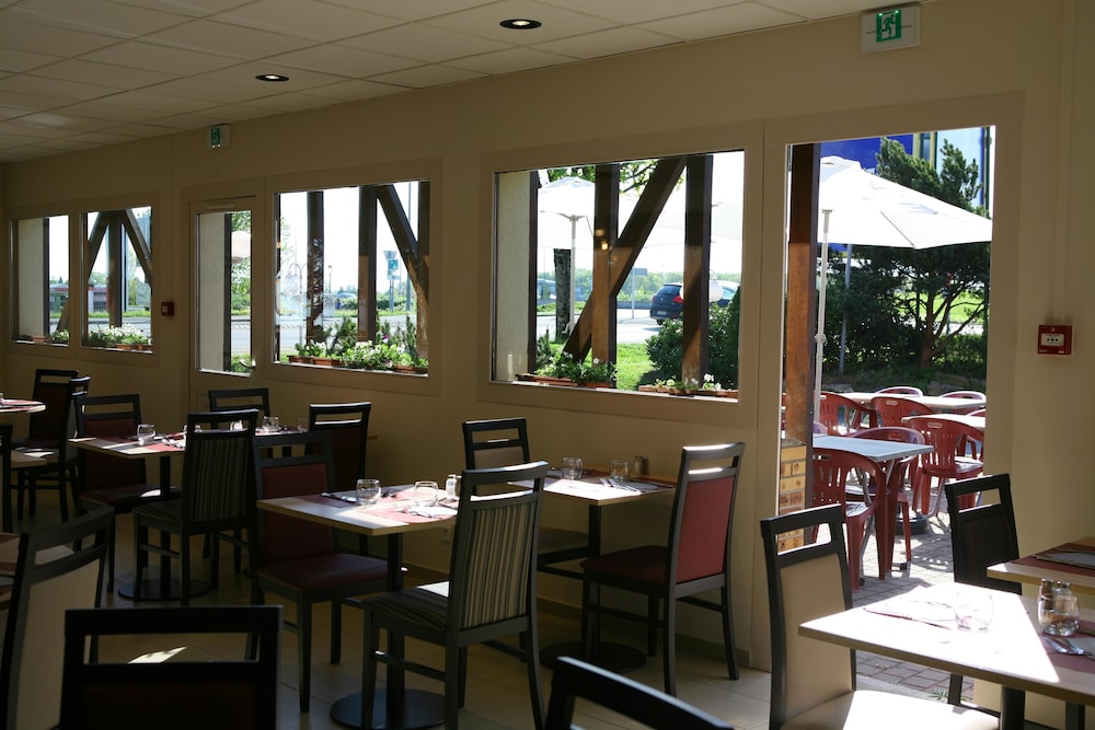 Kyriad Chateauroux 23/37