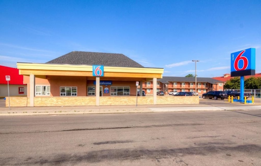 Motel6 Lethbridge Ab in LETHBRIDGE