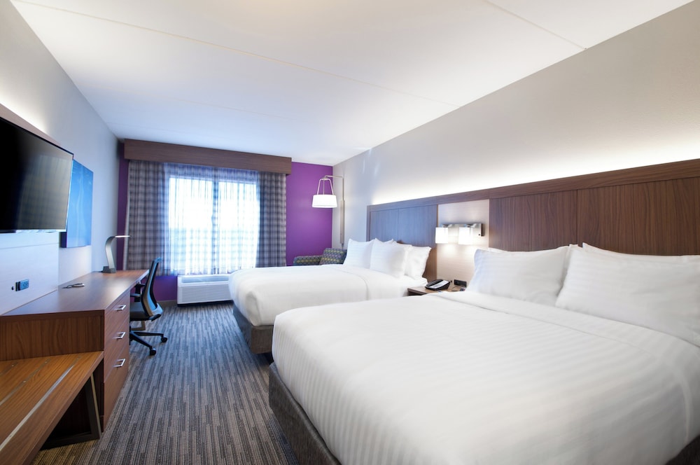 Standard, 2 Queen Beds