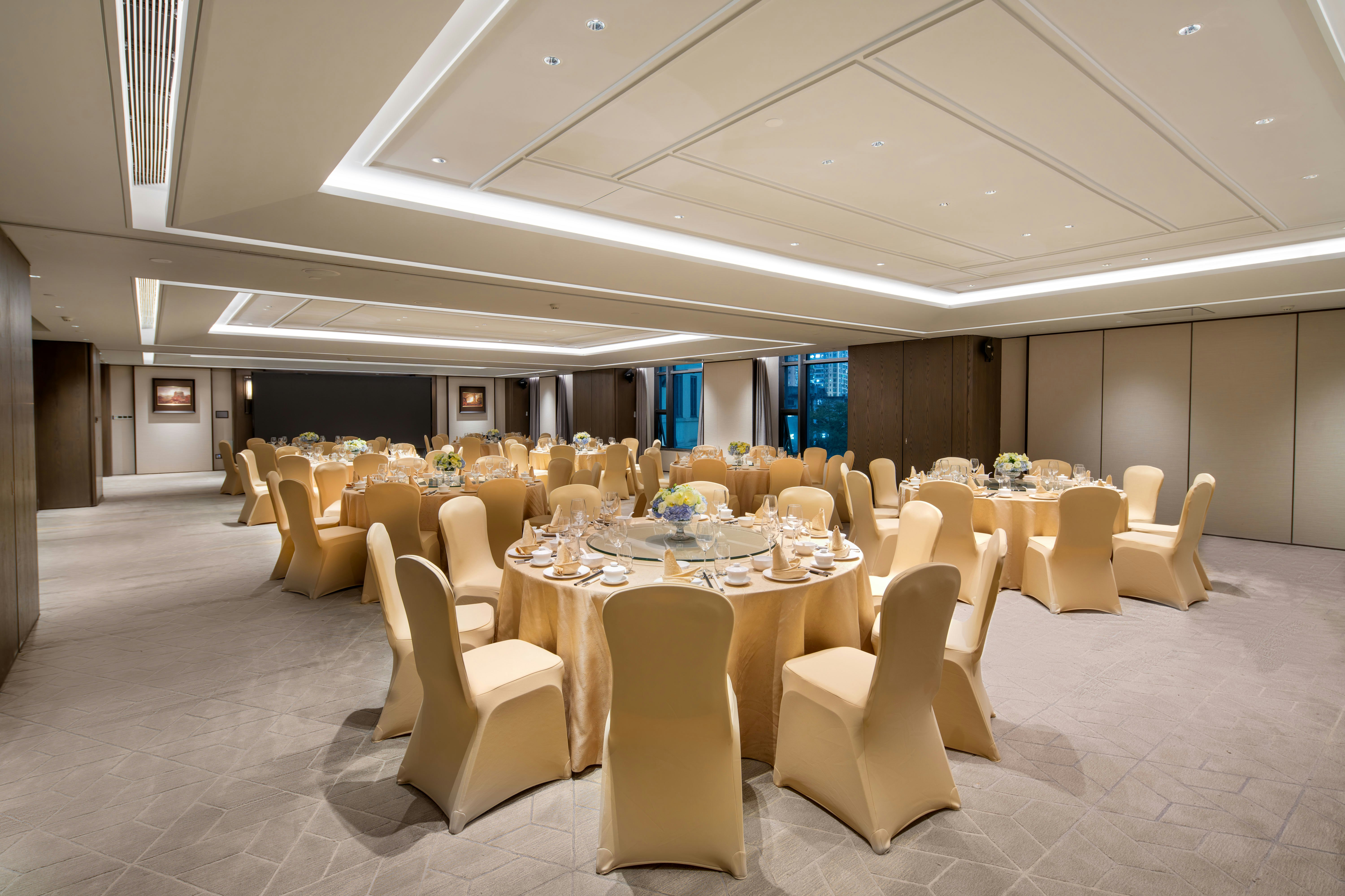 Yuexiu Hotel Guangzhou, Curio Collection by Hilton 29/30
