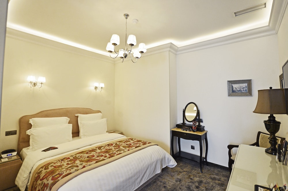 Ambassadori Hotel Tbilisi 16/73