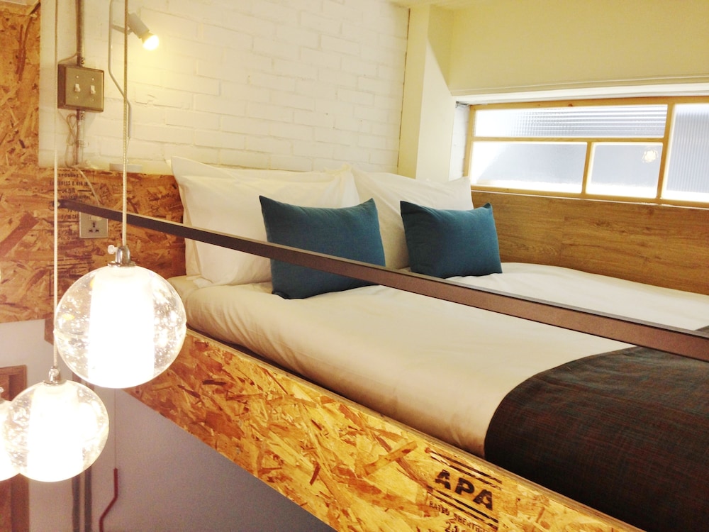 With inn Hostel 18/50
