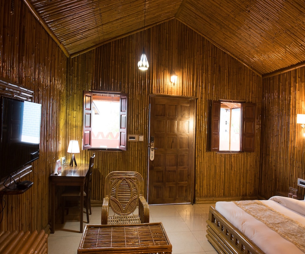 Sun Hotel & Resort 24/50