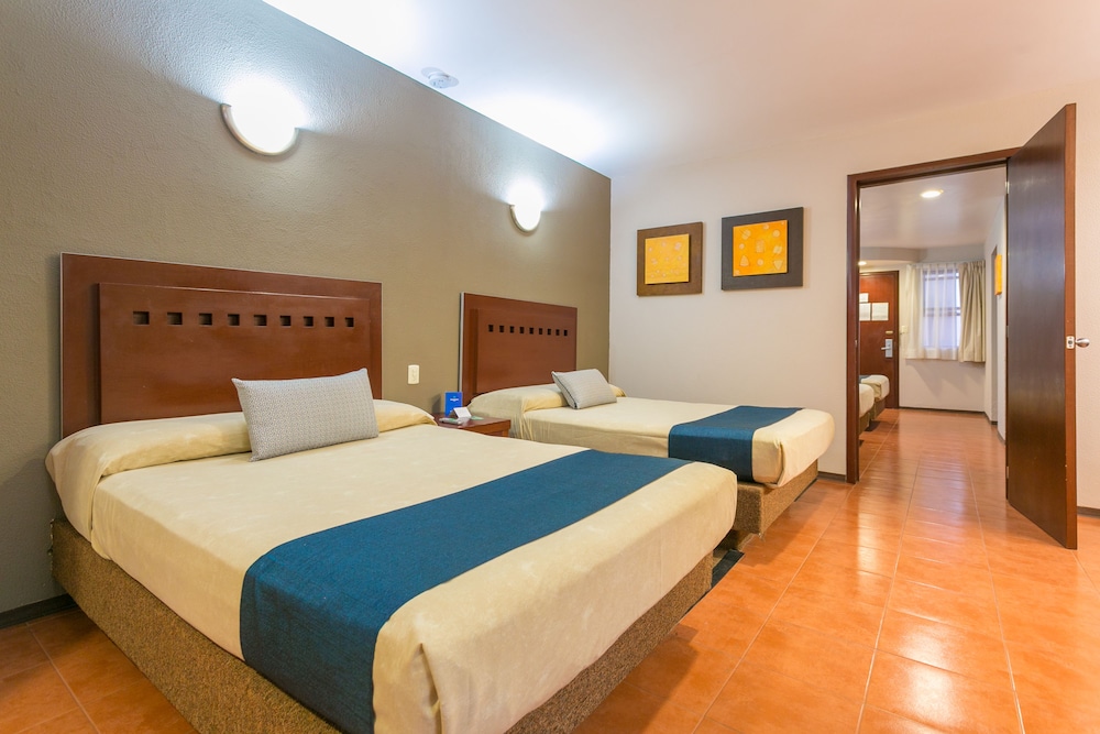 Hotel Panamerican 12/41