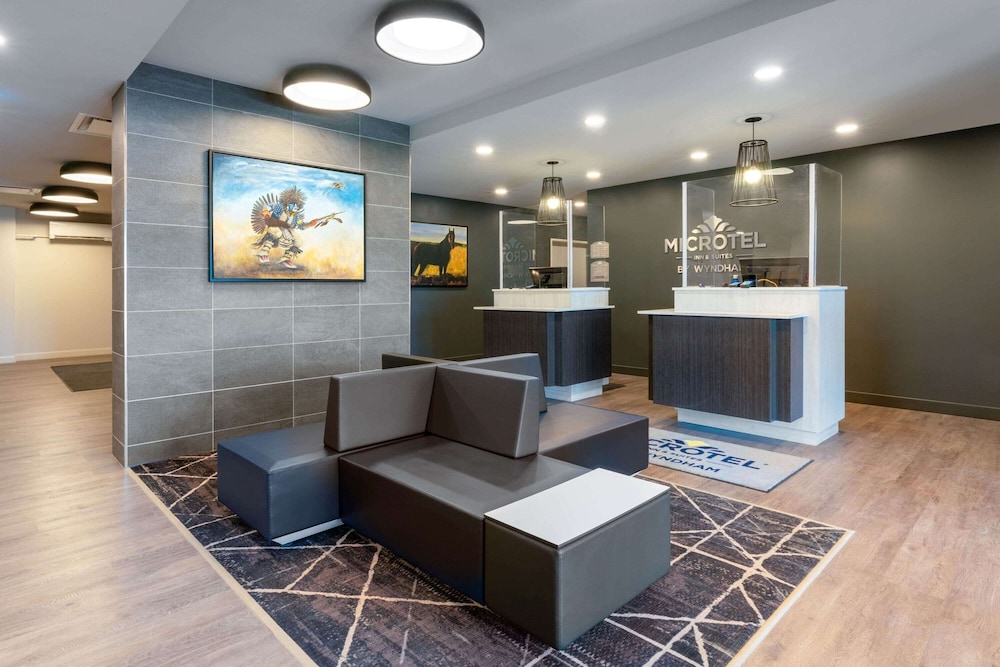 Microtel Inn And Suites By Wyndham Portage La Prairie 24/33