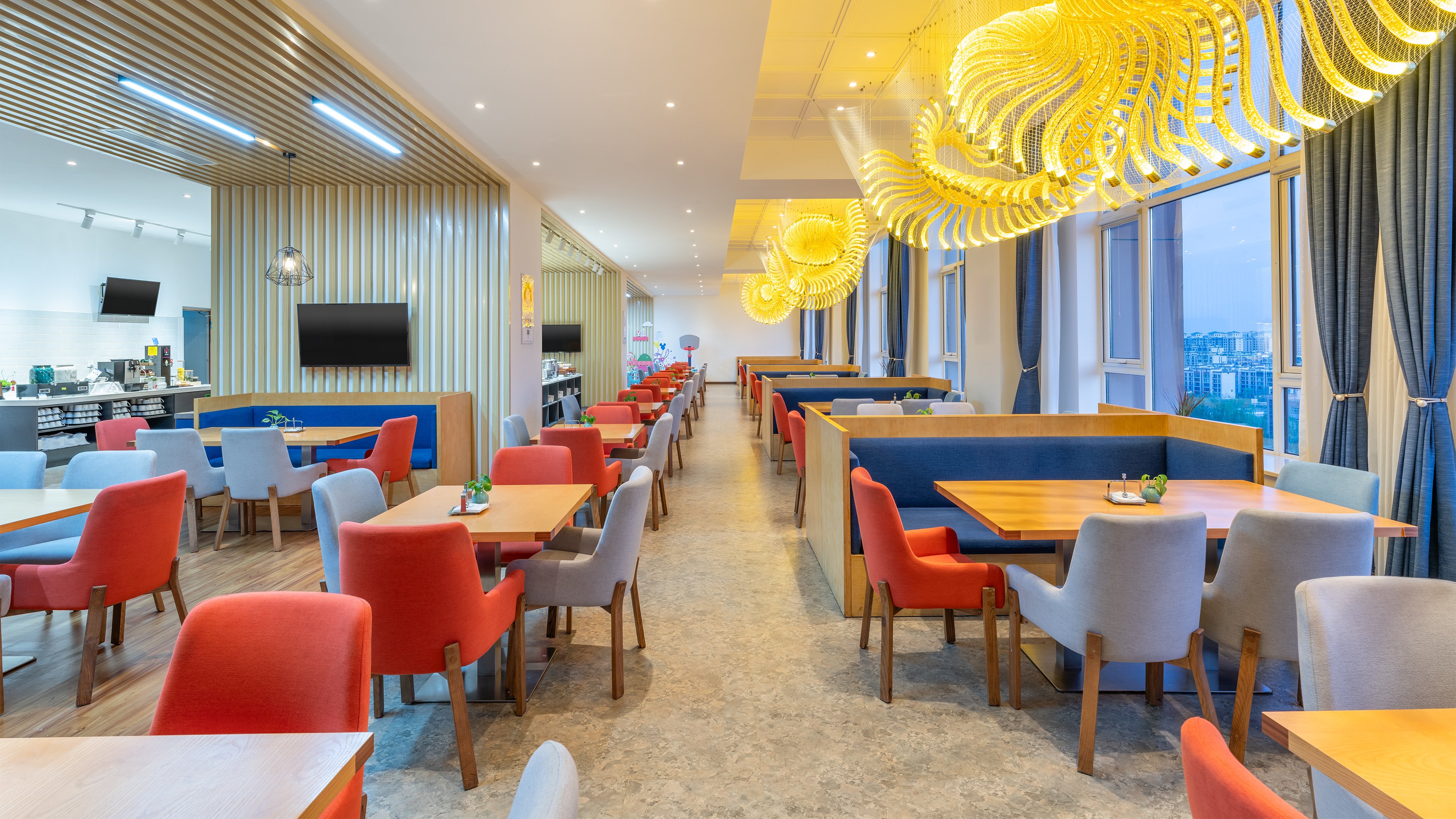 Holiday Inn Express Yinchuan Downtown 35/50