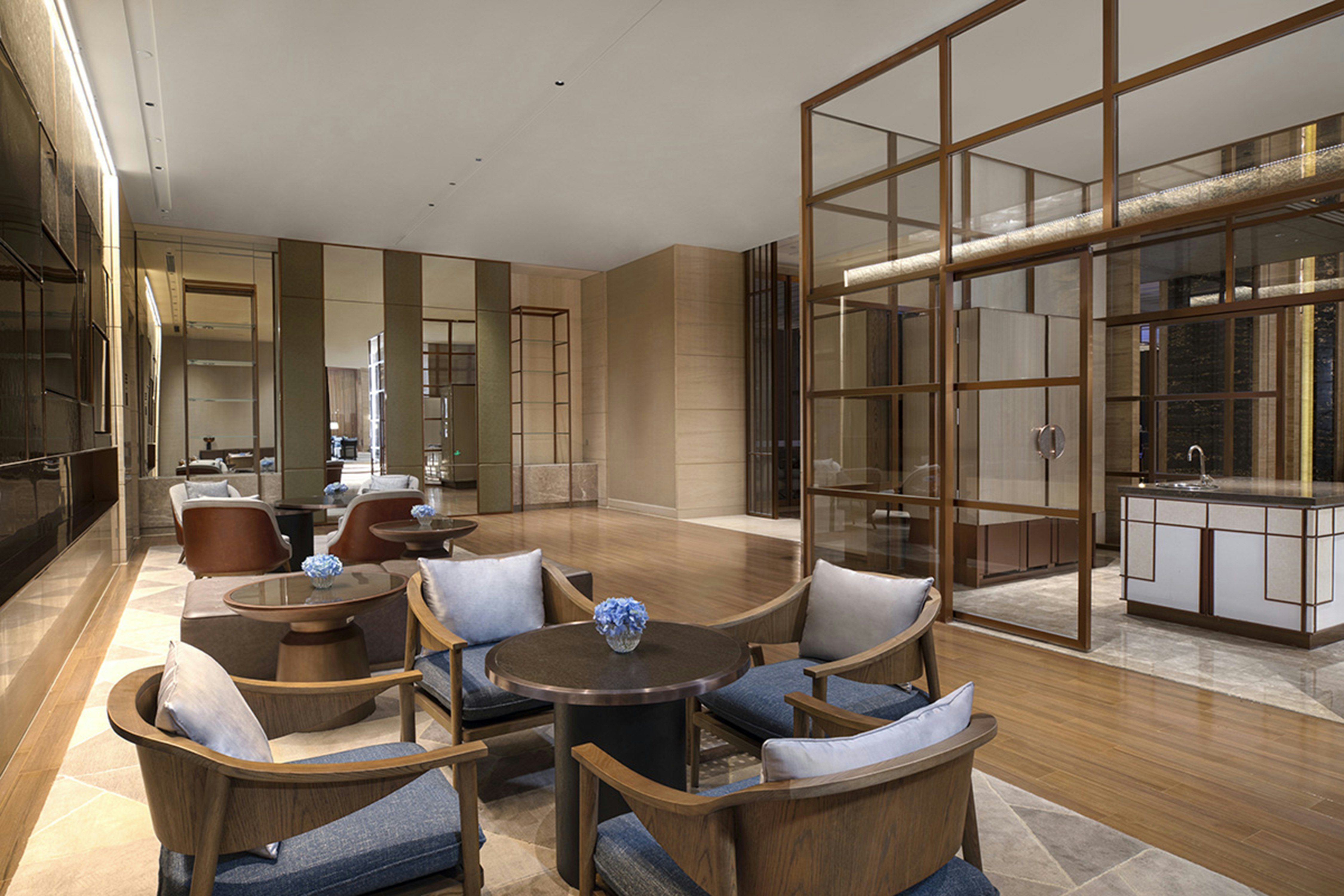 Hilton Nanjing 62/98