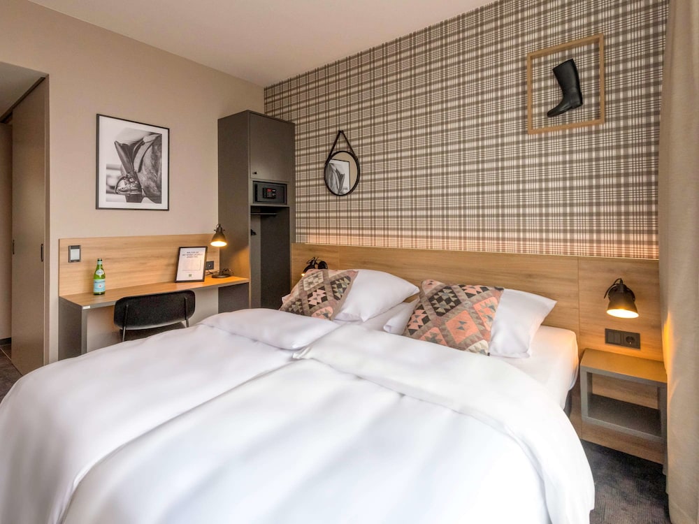 Standard, Double Bed
