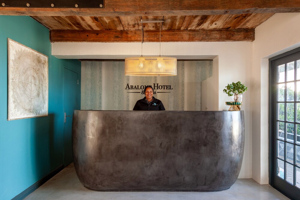 Abalone House &amp; Spa 9/75