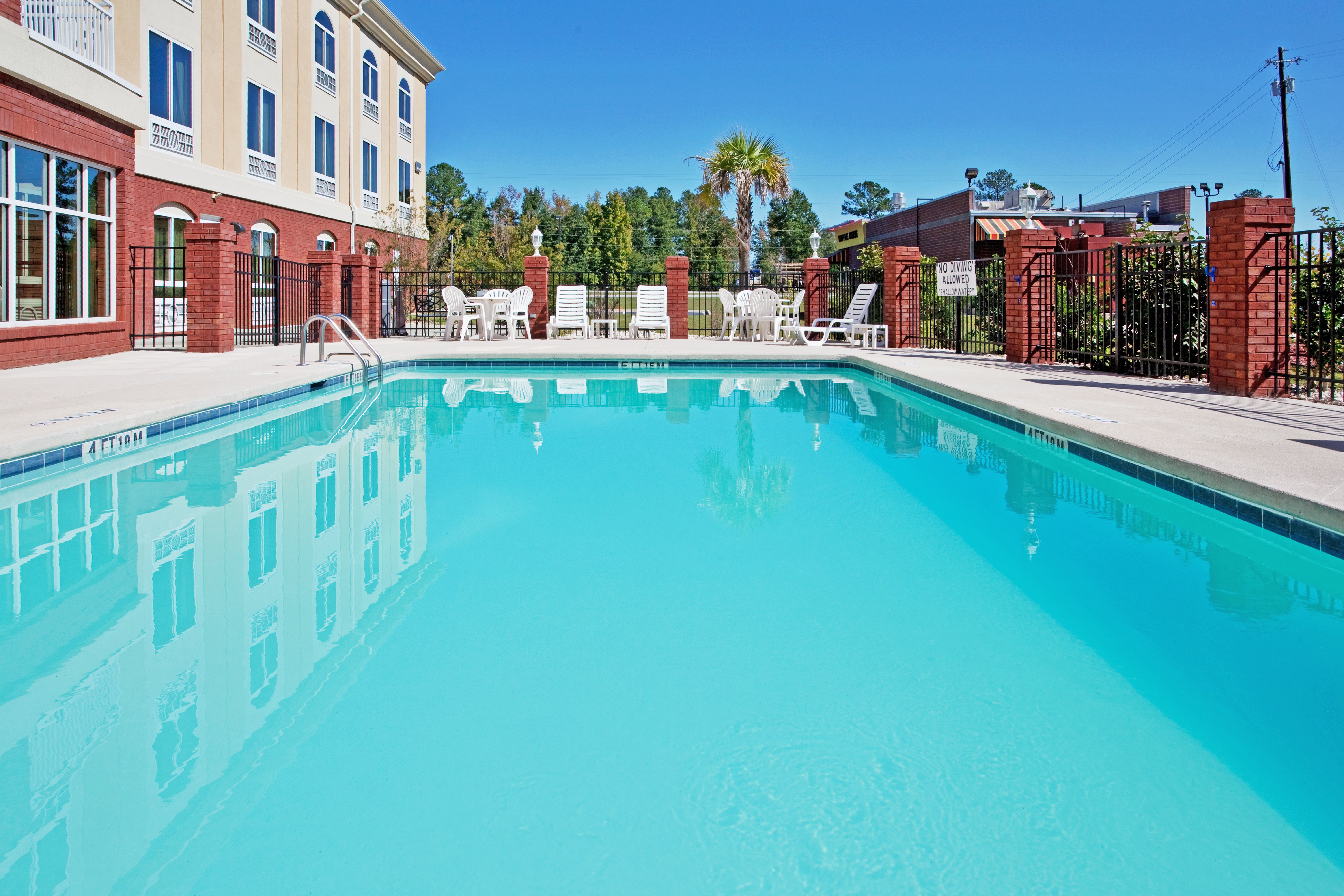 Holiday Inn Express Hotel And Suites Camden I20 Hwy 521 37/54